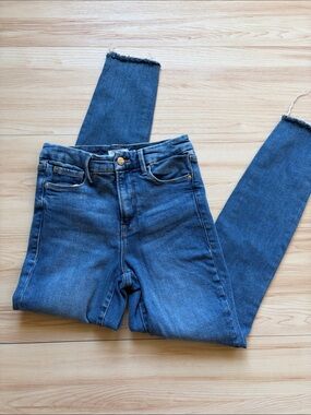 Good American High-Rise Skinny Jeans in Dark Blue